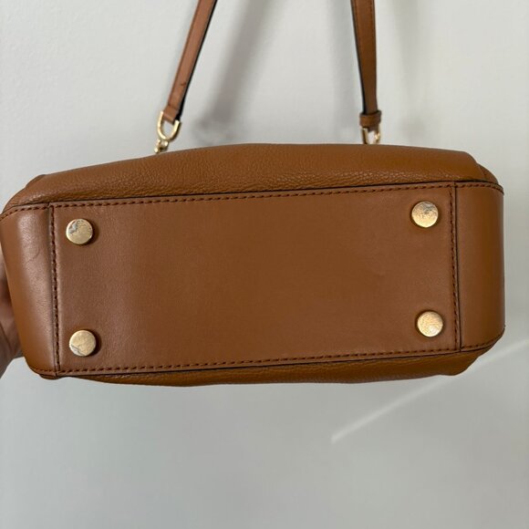 MICHAEL KORS LILLIE ACORN MESSENGER BAG - Picture 4 of 6
